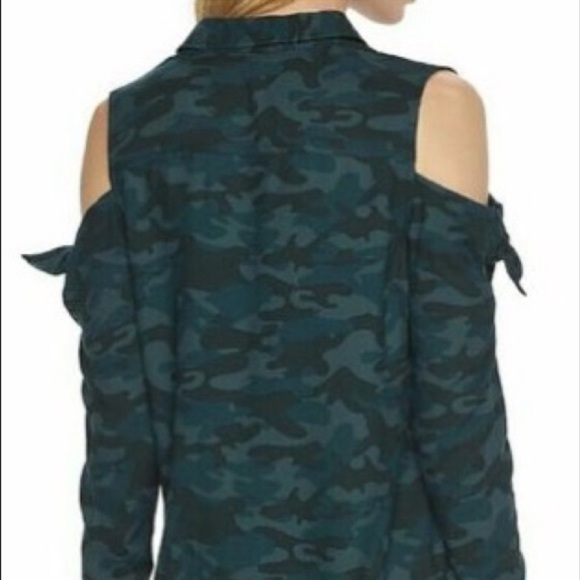 Rock & Republic Gilded Glam Camo Shirt Top - Picture 2 of 6